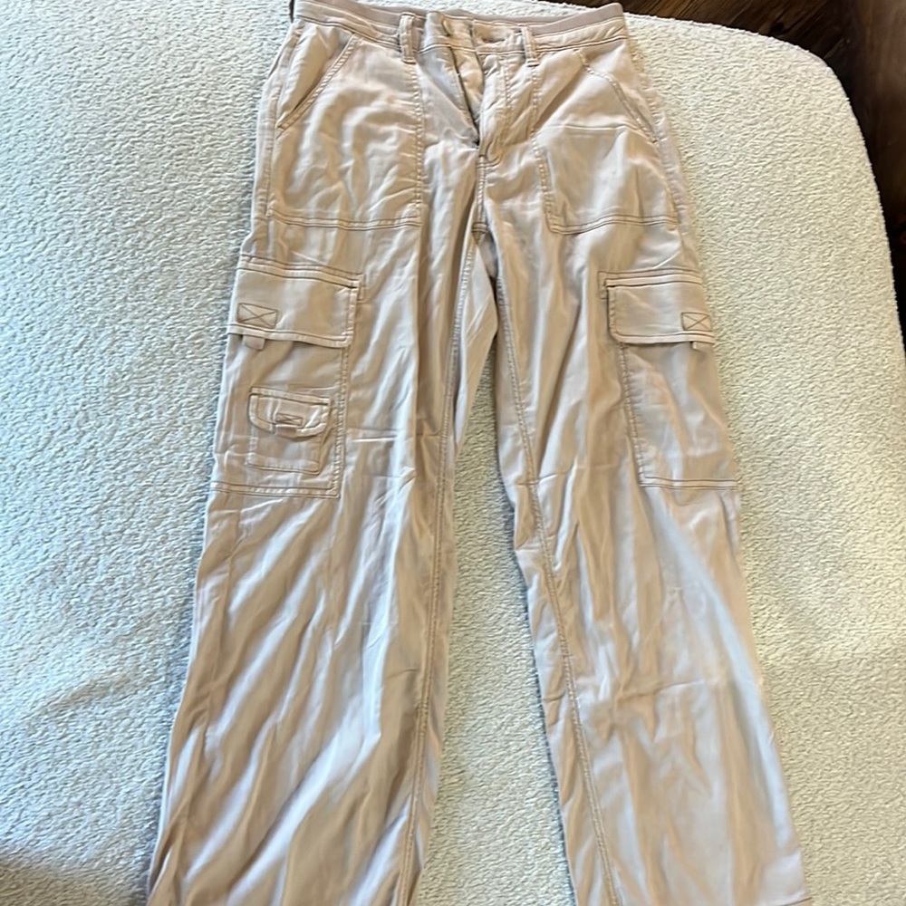 Wide leg pants